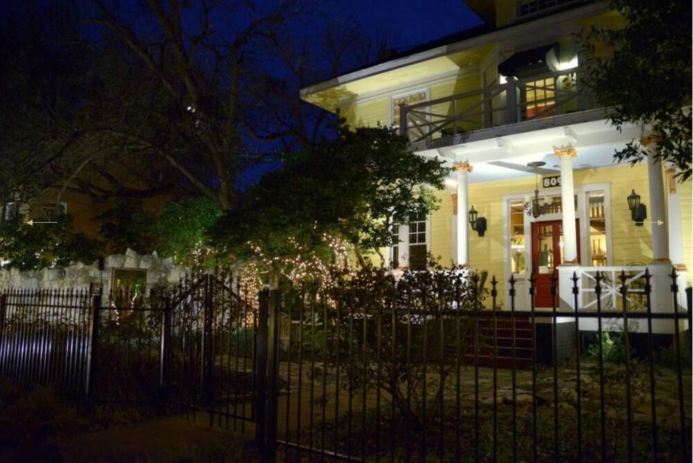 Austin'S Inn At Pearl Street Εξωτερικό φωτογραφία